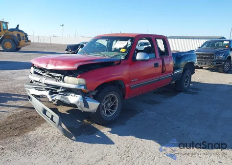 2001 Chevrolet Silverado 1500 Ls z USA, uszkodzony, nr VIN 1GCEC19VX1Z208353